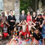 Lord Mayor Clover Moore, with Deputy Mayor Irene Doutney, Uncle Chicka Madden, Uncle Max Eulo, Nathan Moran and local school children (image courtesy City of Sydney)